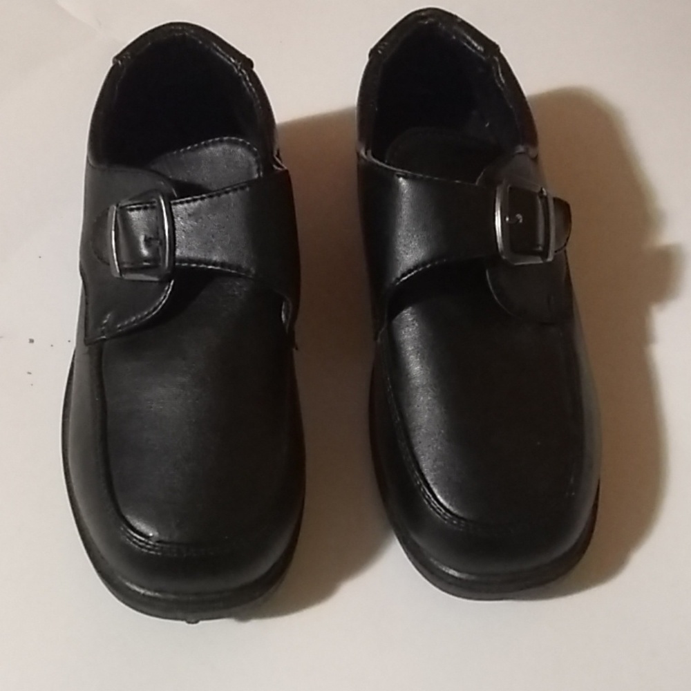 Josmo boys size 2 dress shoes